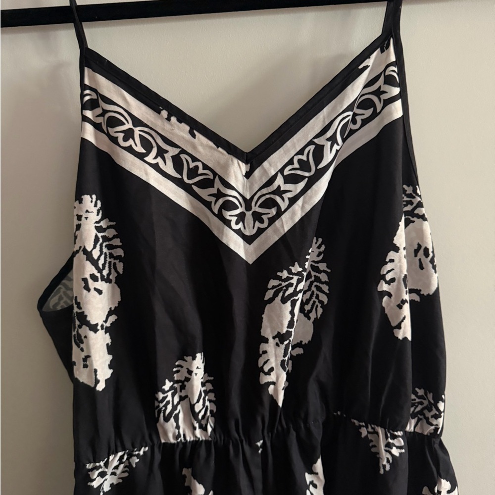CUPSHE black and white chic feather boho patterned beach romper - Picture 4 of 6